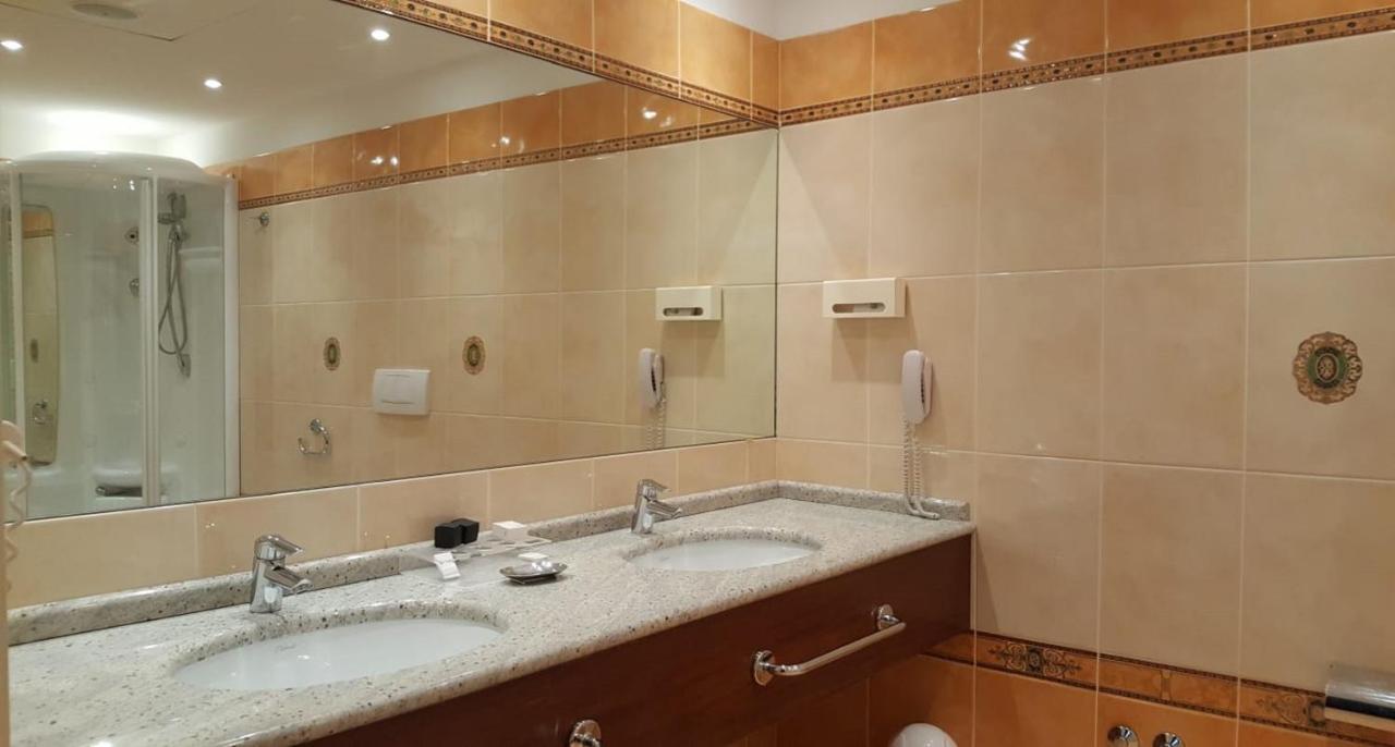 Meditur Hotel Bologna Ozzano dell'Emilia Eksteriør billede